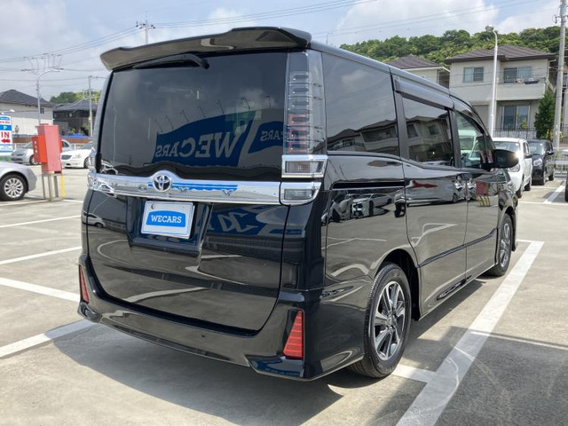 ヴォクシー2.0 ZS 煌III