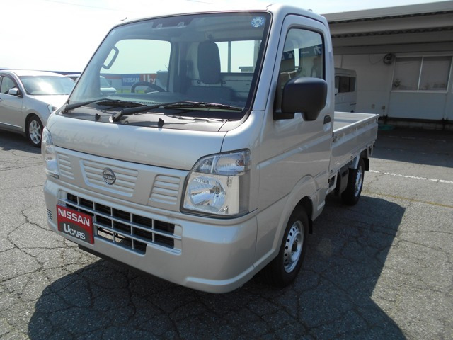 クリッパートラックDX セーフティパッケージ 4WD