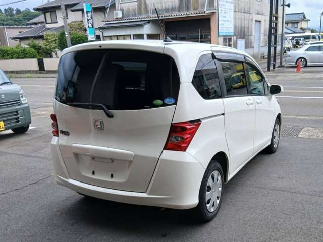 フリード1.5 G ジャストセレクション 4WD