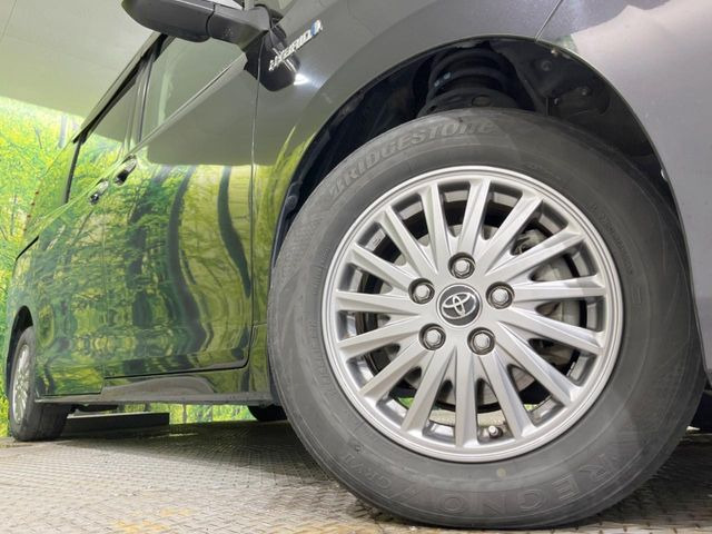 �y����15�C���`�A���~�z�C�[���z�O�ςɃ}�b�`���������A���~�z�C�[���𑕒����Ă���܂��B�e��ЊO�A���~�z�C�[����A�X�^�b�h���X�^�C�����戵�����Ă���܂��B���񂲑��k����������