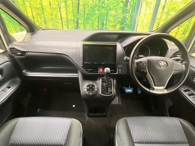 ヴォクシー2.0 ZS