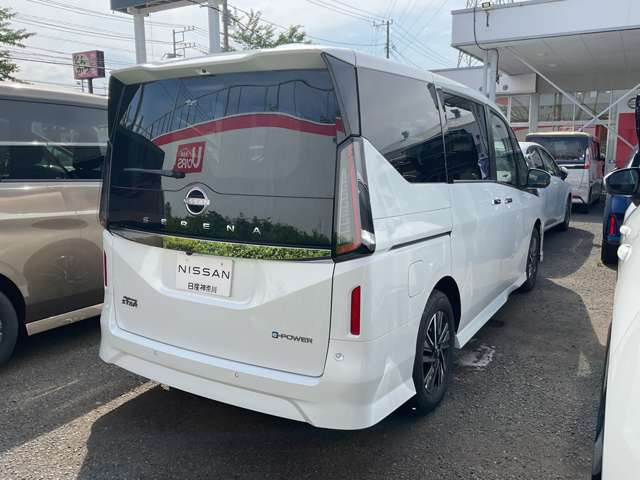 セレナ1.4 e-POWER ハイウェイスターV