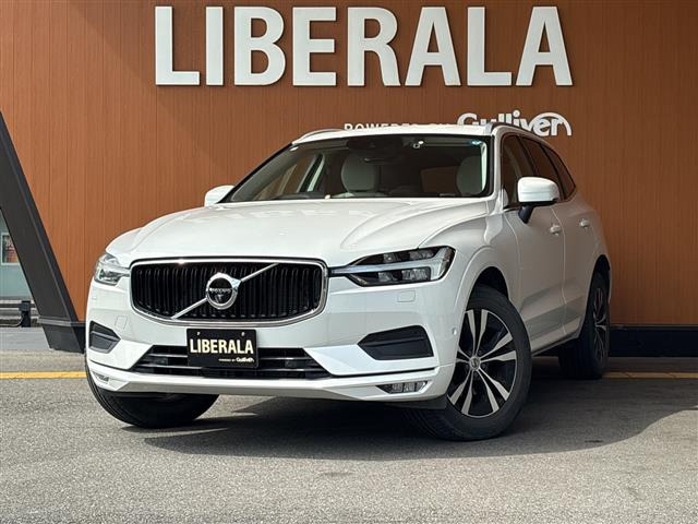 XC60B5 AWD モメンタム 4WD