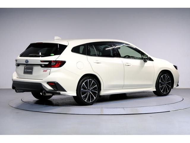 レヴォーグ1.8 STI スポーツ EX 4WD