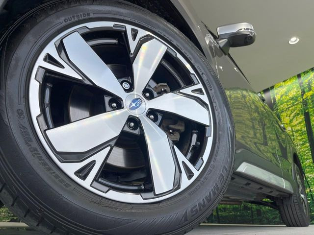 �y����18�C���`�A���~�z�C�[���z�O�ςɃ}�b�`���������A���~�z�C�[���𑕒����Ă���܂��B�e��ЊO�A���~�z�C�[����A�X�^�b�h���X�^�C�����戵�����Ă���܂��B���񂲑��k����������