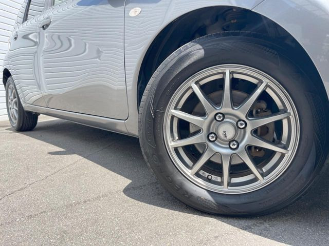 �y15�C���`�A���~�z�C�[���z�O�ςɃ}�b�`�����A���~�z�C�[���𑕒����Ă���܂��B�e��A���~�z�C�[����A�X�^�b�h���X�^�C�����戵�����Ă���܂��B���񂲑��k����������