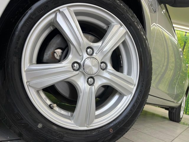 �y15�C���`�A���~�z�C�[���z�O�ςɃ}�b�`�����A���~�z�C�[���𑕒����Ă���܂��B�e��A���~�z�C�[����A�X�^�b�h���X�^�C�����戵�����Ă���܂��B���񂲑��k����������