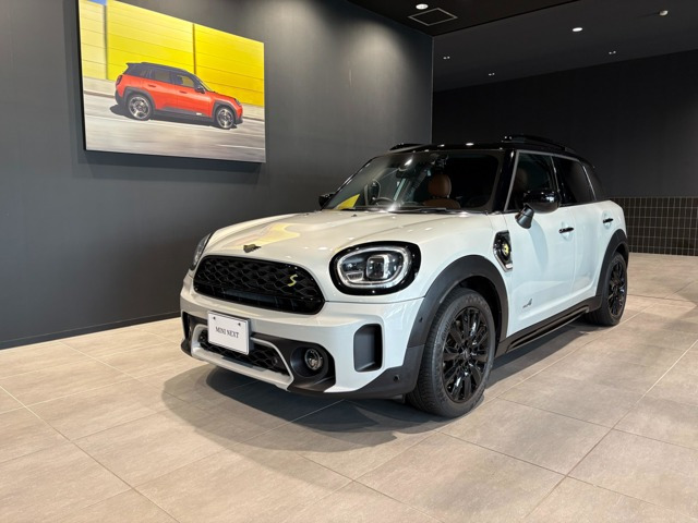 ミニクロスオーバークーパー S E オール4 4WD