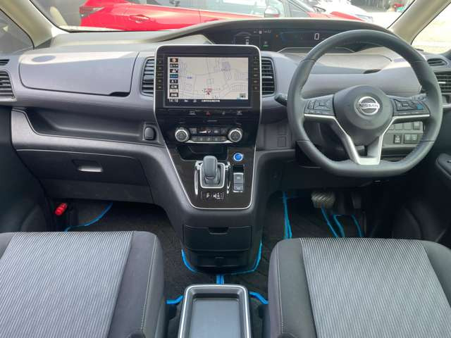 セレナ1.2 e-POWER ハイウェイスターV