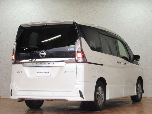 セレナ1.2 e-POWER ハイウェイスターV