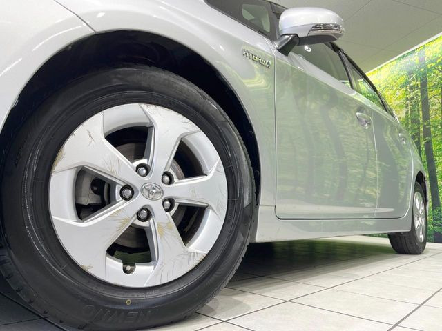 �y����15�C���`�A���~�z�C�[���z�O�ςɃ}�b�`���������A���~�z�C�[���𑕒����Ă���܂��B�e��ЊO�A���~�z�C�[����A�X�^�b�h���X�^�C�����戵�����Ă���܂��B���񂲑��k����������