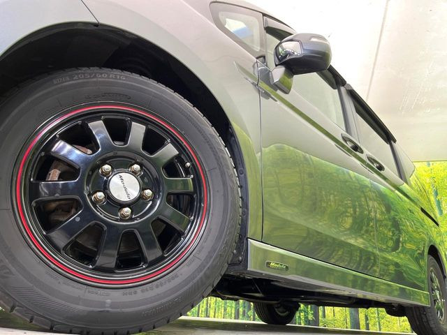 �y�A���~�z�C�[���z�O�ςɃ}�b�`�����A���~�z�C�[���𑕒����Ă���܂��B�e��A���~�z�C�[����A�X�^�b�h���X�^�C�����戵�����Ă���܂��B���񂲑��k����������