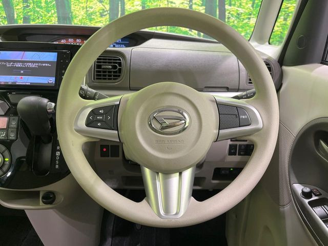 ステアリングも使用感が少なく、きれいな状態となっております♪