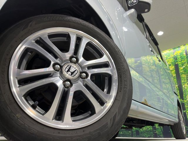 �y����14�C���`�A���~�z�C�[���z�O�ςɃ}�b�`���������A���~�z�C�[���𑕒����Ă���܂��B�e��ЊO�A���~�z�C�[����A�X�^�b�h���X�^�C�����戵�����Ă���܂��B���񂲑��k����������