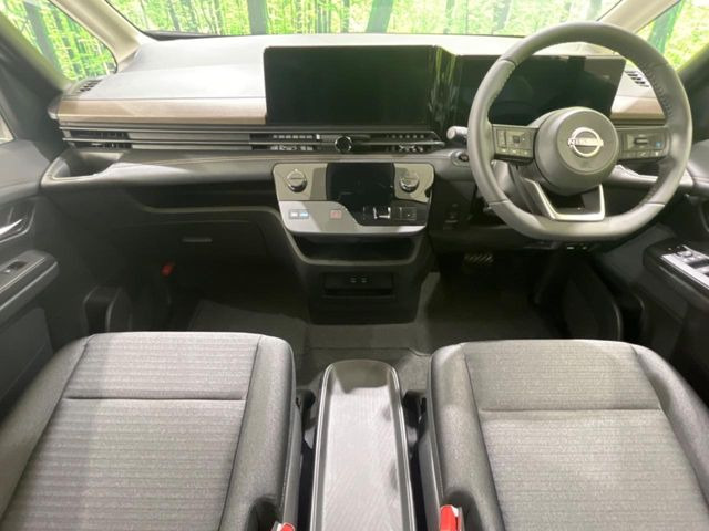 セレナ1.4 e-POWER ハイウェイスターV