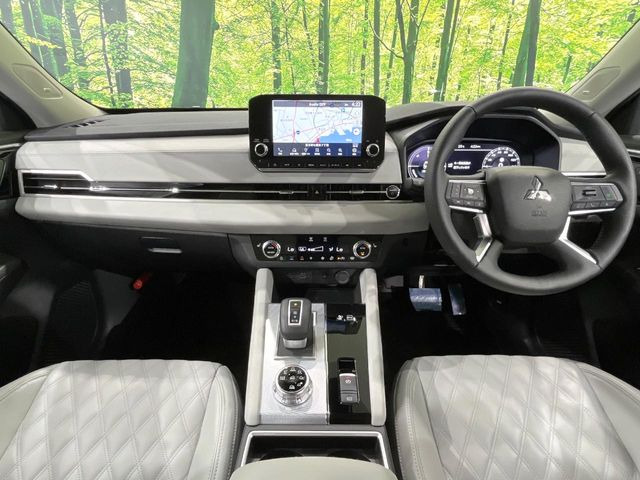 アウトランダーPHEV 2.4 P 4WD