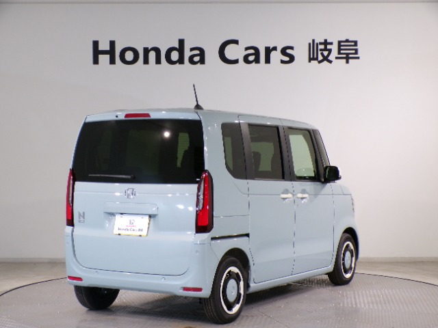 N-BOXファッションスタイル モノトーン