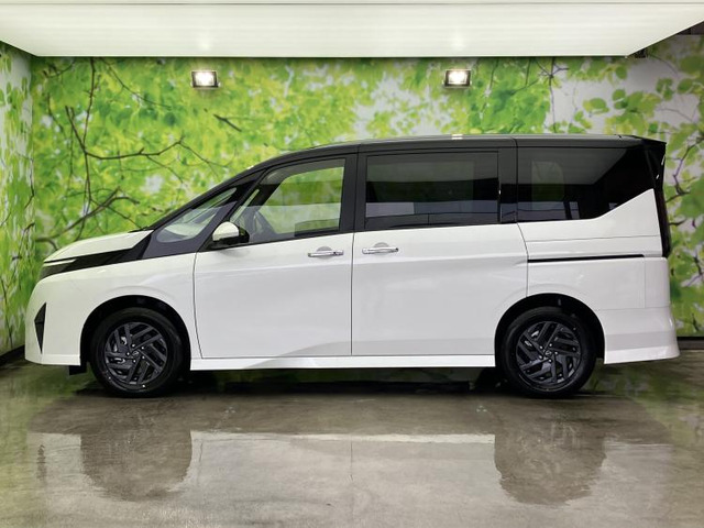 セレナ1.4 e-POWER ハイウェイスターV