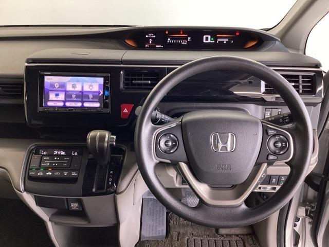 ステップワゴン1.5 G