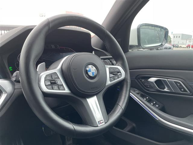 3シリーズセダン320d xドライブ Mスポーツ 4WD