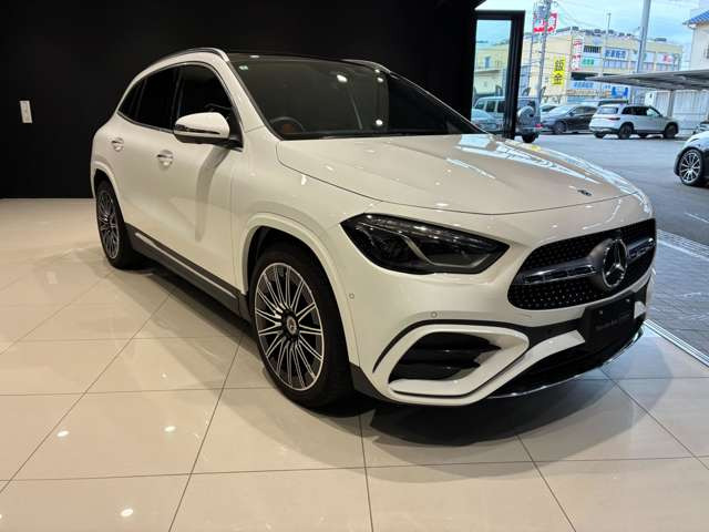GLAクラスGLA200d 4マチック AMGラインパッケージ 4WD