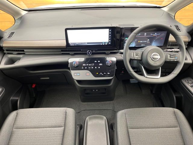 セレナ1.4 e-POWER ハイウェイスターV