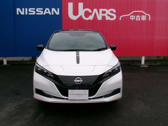 リーフe+ X 90周年記念車