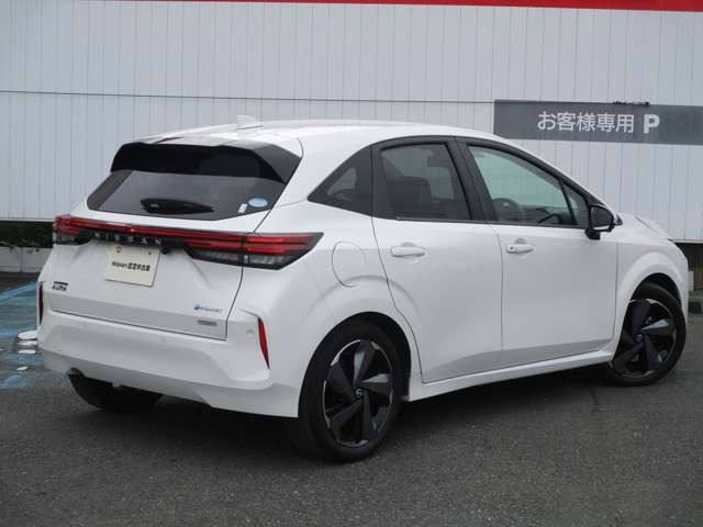 ノートオーラ1.2 G レザーエディション