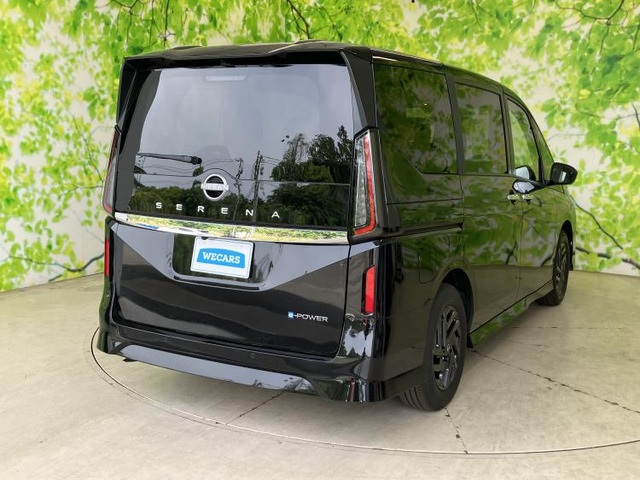 セレナ1.4 e-POWER ハイウェイスターV