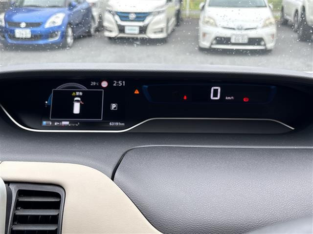 セレナ1.2 e-POWER ハイウェイスターV