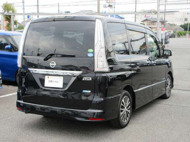 セレナ2.0 ハイウェイスター S-HYBRID