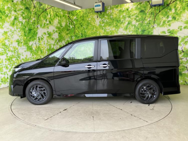 セレナ1.4 e-POWER ハイウェイスターV