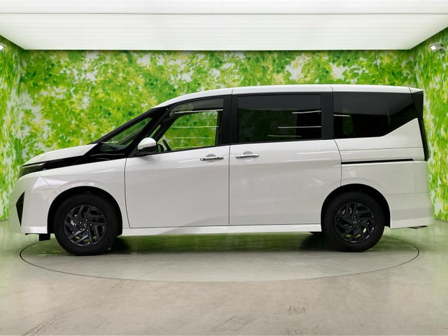 セレナ1.4 e-POWER ハイウェイスターV