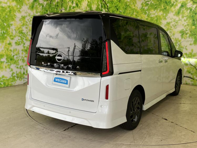 セレナ1.4 e-POWER ハイウェイスターV