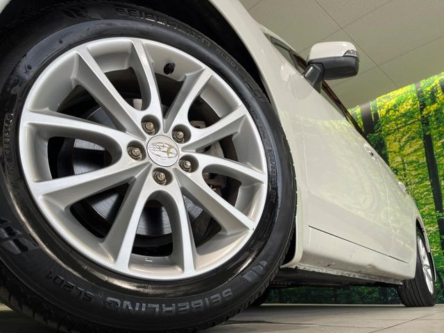 �y����16�C���`�A���~�z�C�[���z�O�ςɃ}�b�`���������A���~�z�C�[���𑕒����Ă���܂��B�e��ЊO�A���~�z�C�[����A�X�^�b�h���X�^�C�����戵�����Ă���܂��B���񂲑��k����������