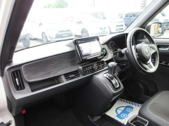 N-ONEプレミアム ツアラー 4WD