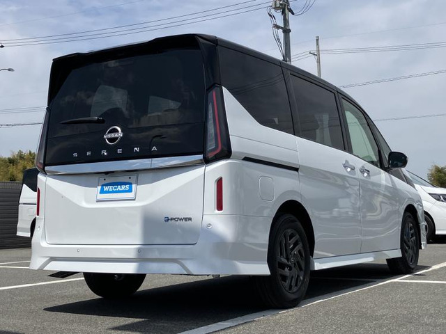 セレナ1.4 e-POWER ハイウェイスターV