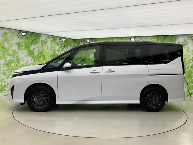 セレナ1.4 e-POWER ハイウェイスターV