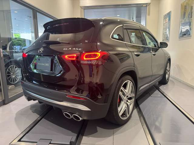 GLAクラスAMG GLA45 S 4マチックプラス 4WD