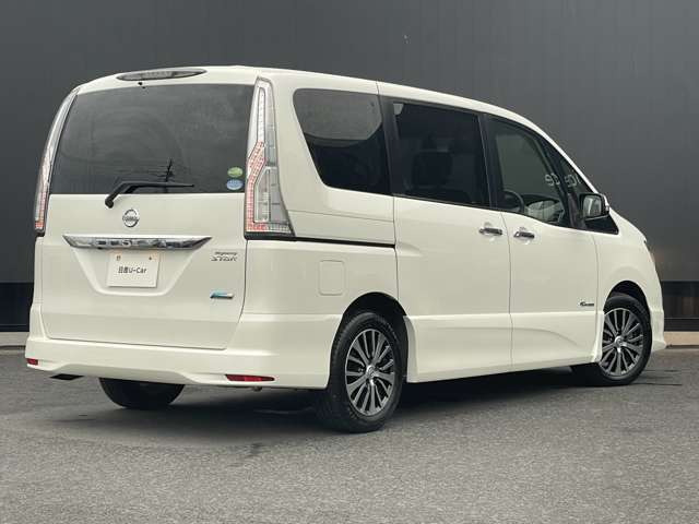セレナ2.0 ハイウェイスター S-HYBRID