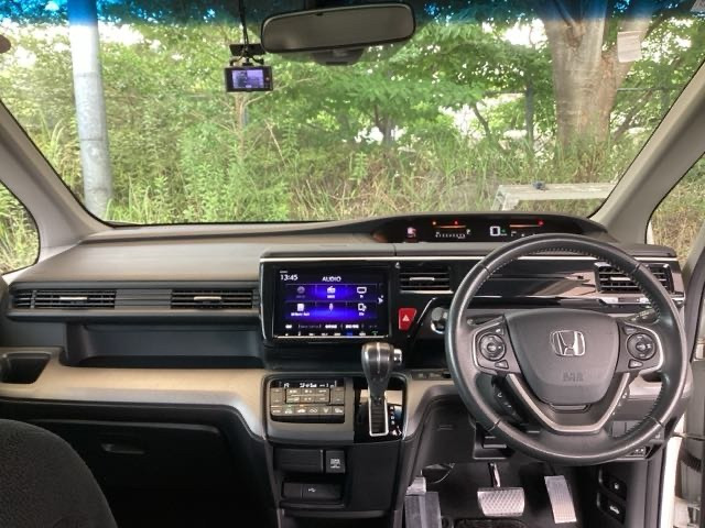 ステップワゴン1.5 スパーダ ホンダ センシング