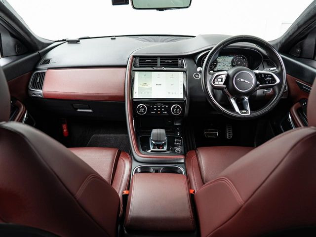 EペイスRダイナミック SE 2.0L P250 4WD