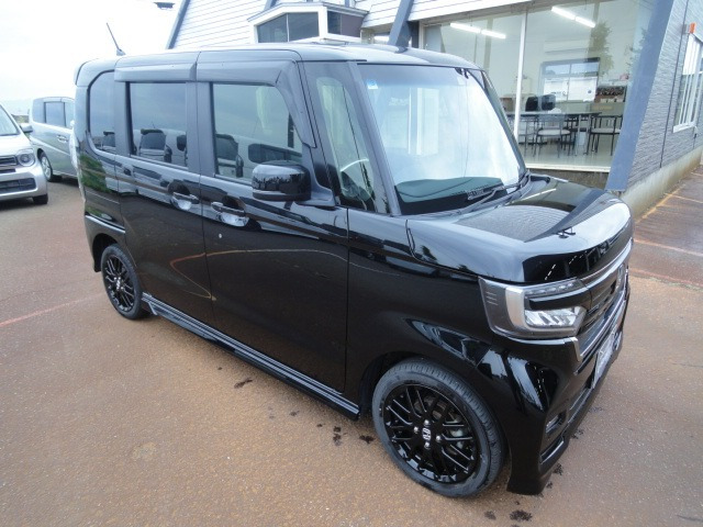 N-BOXカスタムL ターボ スタイルプラス ブラック 4WD