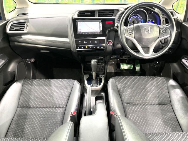 フィット1.5 15X Lパッケージ