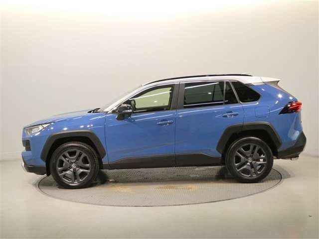 RAV42.0 アドベンチャー 4WD