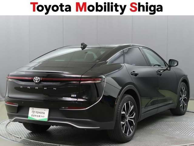 クラウンクロスオーバー2.5 G E-Four 4WD