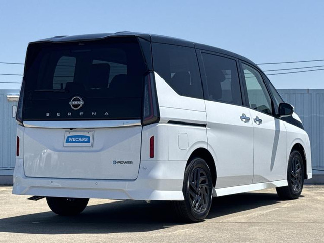 セレナ1.4 e-POWER ハイウェイスターV