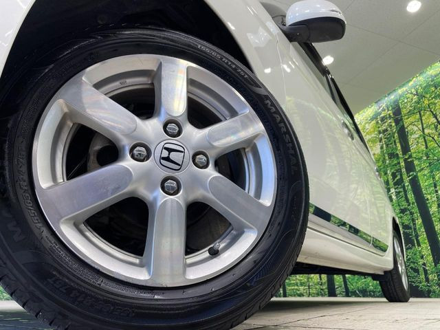 �y����14�C���`�A���~�z�C�[���z�O�ςɃ}�b�`���������A���~�z�C�[���𑕒����Ă���܂��B�e��ЊO�A���~�z�C�[����A�X�^�b�h���X�^�C�����戵�����Ă���܂��B���񂲑��k����������