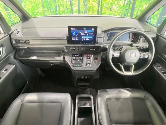 ステップワゴン2.0 e:HEV スパーダ