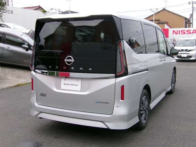 セレナ1.4 e-POWER ハイウェイスターV